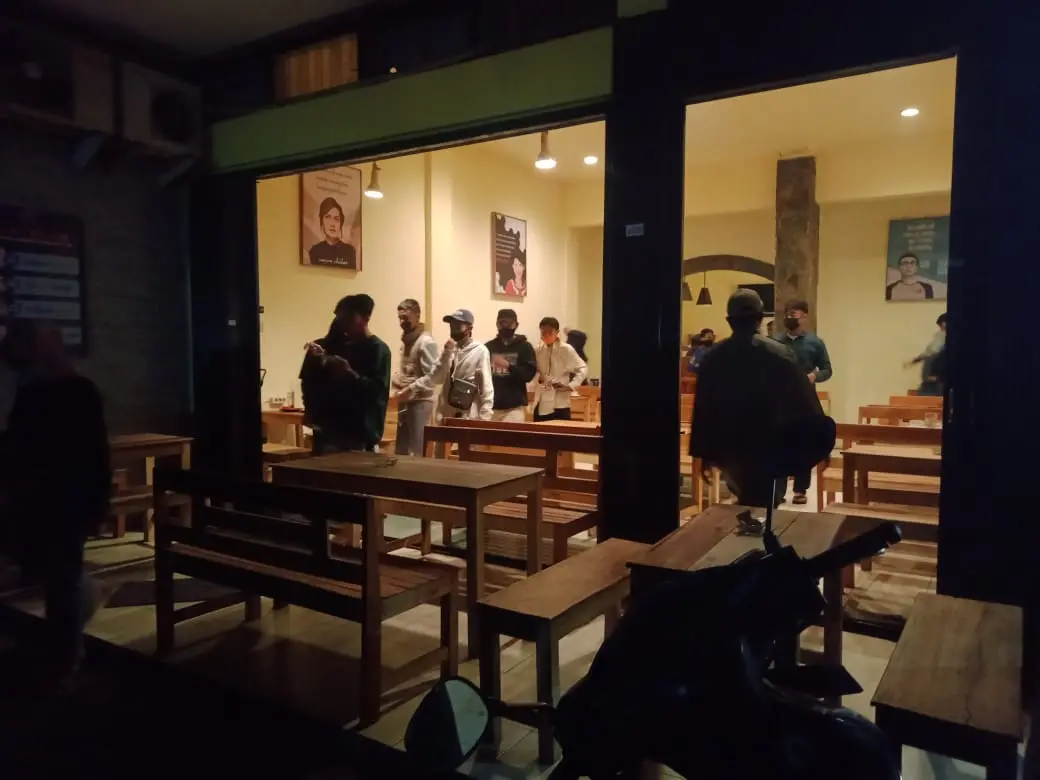 Patroli PPKM Darurat Hari Pertama di Malang, 100 Lebih Pelaku Usaha Kena Tegur