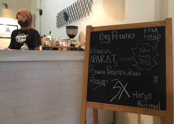 Malang - Kafe di Malang Bikin Promo Satir Bagi Aparat dan PNS, Segelas Kopi Harga 3 Kali Lipat