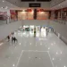 Kondisi Lippo Plaza Mal Batu yang tampak sepi pengunjung, Kamis (22/7). Foto: Sholeh.