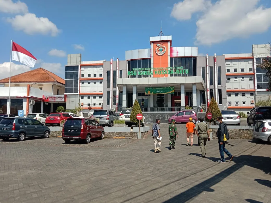 Covid-19 - Satgas Covid-19 Kota Batu Tinjau Ketersediaan Obat dan Oksigen di RS Rujukan