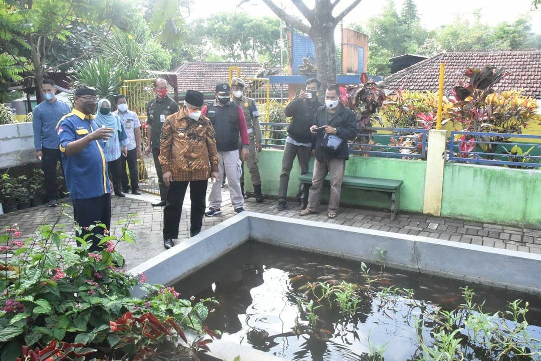 Bupati Malang mendatangi TPST 3R Mulyoagung Bersatu, Desa Mulyoagung, Kecamatan Dau, Kabupaten Malang.