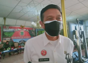 Sekretaris Daerah (Sekda) Kabupaten Malang, Wahyu Hidayat, akhirnya mengumumkan bahwa Kabupaten Malang masuk dalam kategori Level 3 penyebaran COVID-19. Foto: Rizal.