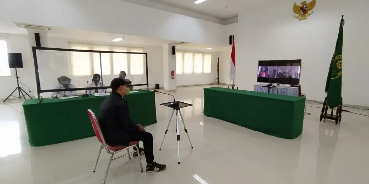 Pedagang kota malang jalani sidang dan didenda