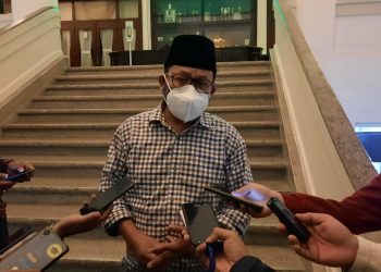 Wali Kota Malang, Sutiaji jelaskan capaian vaksinasi warga kota Malang yang hanya capai 43 persen.
