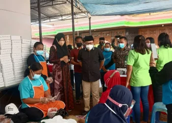 Wali Kota Sebut Dapur Umum Warga Adalah Potret Indonesia