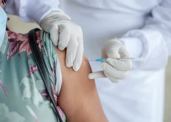 Perawat di Korea Selatan alami lumpuh setelah terima dosis vaksin AstraZaneca/ tugu malang