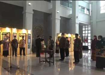 Pelantikan Direktur Pascasarjana dan 7 Dekan UIN Malang.