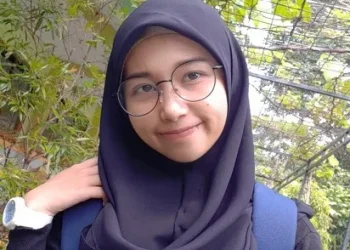 Sheila Lorensa, Anggota HMI Cabang Malang, Komisariat Agama Islam UMM/tugu malang