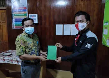 Acara peresmian Ruang Baca oleh Posko II KKN Kebangsaan Dusun Simpang Kiri, Desa Pematang Rahim, Kecamatan Mendahara Ulu, Kabupaten Tanjung Jabung Timur/tugu malang