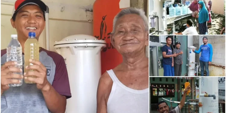 Program CSR HYDRO berbagi filter air gratis. Foto: dok