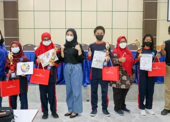 Ramaikan Hari Perdamaian Internasional, 4 Siswa SMKN 1 Turen Bakal Pamerkan Lukisan ke Italia