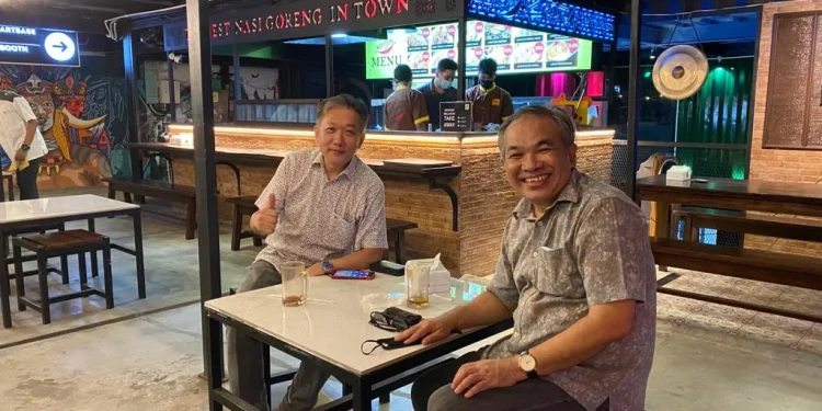 Effendi Pudjihartono dan Aqua Dwipayana. Foto: dok