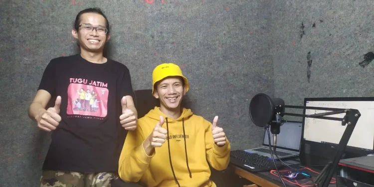 kaki - Cukup Berjalan Kaki 50 Meter, Saya Bisa Mendapat Ilmu Membangun Studio di Rumah