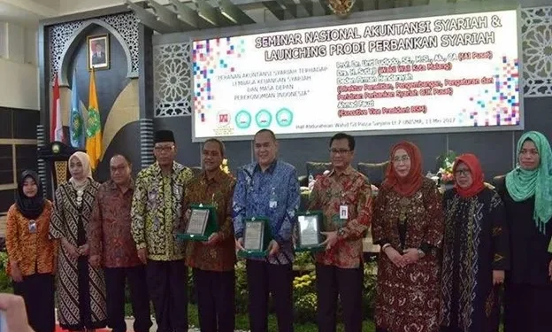 S1 - Keunikan dan Keunggulan Prodi S1 Perbankan Syariah Fakultas Ekonomi dan Bisnis Unisma