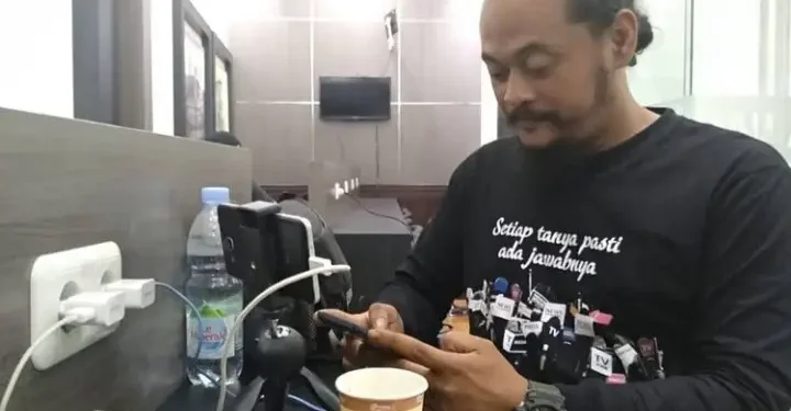 kantong - Terus Membantu Sesama, Jadilah Seperti Kantong Bolong Petruk