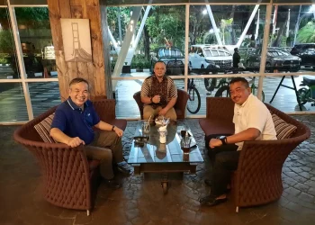komunikasi - Selama Empat Hari, Dr Aqua Dwipayana Sharing Komunikasi dan Motivasi 15 Sesi di Jatim dan Jateng