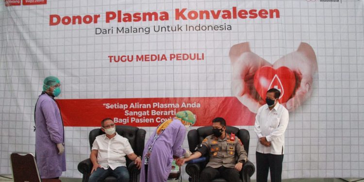Pembukaan donor Plasma Konvalesen (PK) oleh Tugu Media Group (TMG) bekerjasama dengan PMI Kota Malang/tugu malang