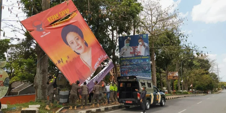 Baliho - Baliho Puan di Kota Batu Jadi Sasaran Vandalisme