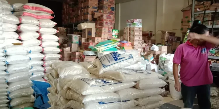 Paket bansos yang siap didistribusikan