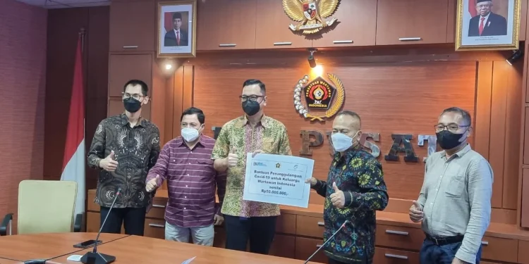 COVID-19 - PWI Pusat Terima Bantuan dari Perusahaan Pengelola Aset untuk Penanganan COVID-19