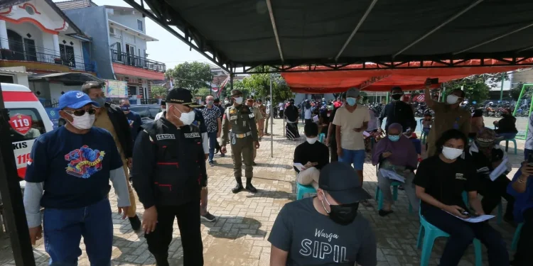 Bupati Malang saat kunjungi vaksinasi di NMP
