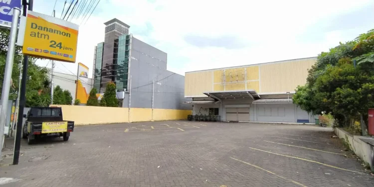 Gerai Giant tutup di seluruh Malang