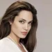 Angelina Jolie, aktris sekaligus tokoh kemanusiaan yang belum lama ini membuat akun Instagram untuk konflik Afganistan/ tugu malang