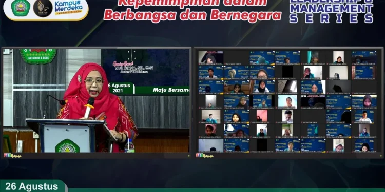 Dekan membuka #Leadership Management Series 1 Kepemimpinan Dalam konteks Berbangsa dan Bernegara yang diselelngarakan BEM FEB UNISMA