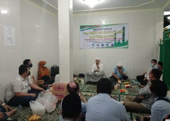 Ketua Takmi Masjid menyampaikan penjelasan Masjid Al Fattah jadi Masjid Peduli COvid-19