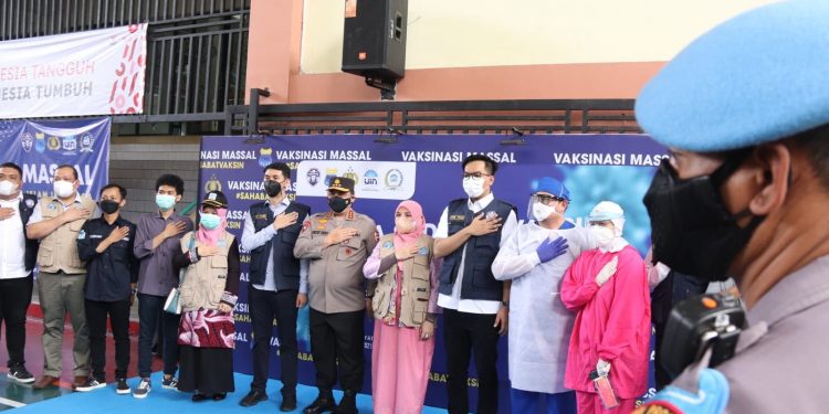 Open ceremonial vaksinasi di UIN Syarif Hidayatullah Jakarta, yang diinisiasi PB PMII dan Mabes Polri