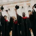 Ilustrasi mahasiswa yang kuliah di Ivy League/tugu malang