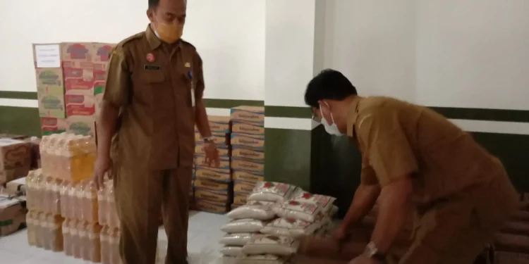 Satgas ASN mempersiapkan bansos untuk Isoman