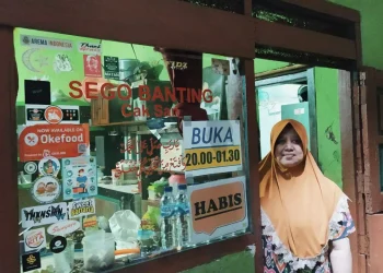 Sunarsih dibalik kuliner sederhana Sego Banting