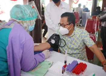 Wali Kota - Wali Kota Sutiaji Turut Jadi Peserta Skreening Massal Plasma Konvalesen