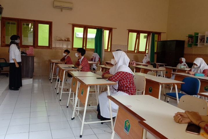 Ilustrasi pembelajaran tatap muka di Kota Malang