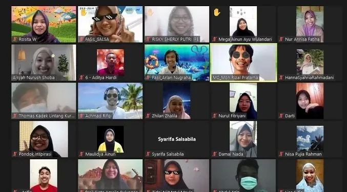 Sesi diskusi bersama para member Garuda Literasi yang antusias mengikuti sharing literasi pada Minggu (29/8/2021)/tugu malang