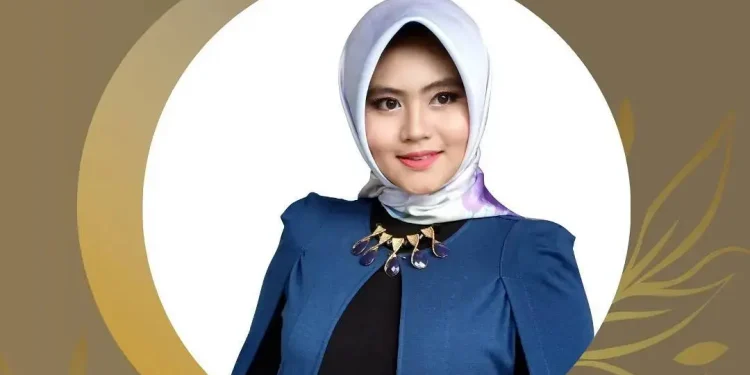 Khoirunnisa, mahasiswa Ilmu Komunikasi Universitas Brawijaya, berhasil menjadi Runner Up II Putri Hijab Jawa Timur 2021/tugu malang