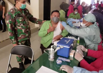 ITSK - Siapkan Percepatan Herd Immunity dan PTM, ITSK Gelar Vaksinasi Dosis Pertama