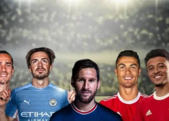 Beberapa transfer pemain paling mengejutkan di bursa transfer musim panas 2021/2022. Salah satunya Cristiano Ronaldo dari Juventus ke Manchester United/tugu malang
