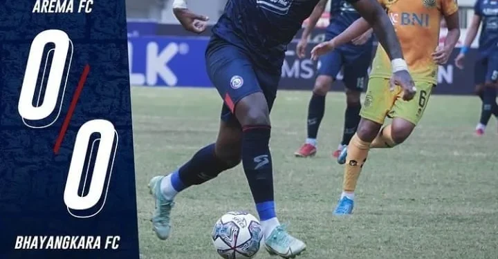 arema - Babak 1, Arema FC vs Bhayangkara FC Masih Imbang