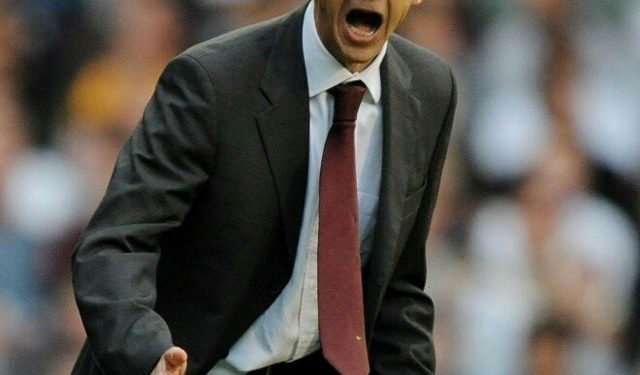 Arsene Wenger saat masih melatih Arsenal. Foto: Instagram @arsene.wenger