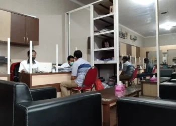 pantai - Ke Pantai Kondang Merak Saat PPKM Level 3, 6 Orang Rombongan Pemkot Malang Diperiksa Polisi