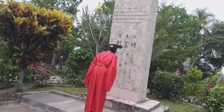 londo - Pokdarwis Koeboeran Londo Gelar Ritual Hana O Maku di Tugu Jepang