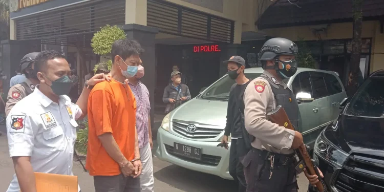 sakit - Sakit Hati Diabaikan, Pria di Sukun Pukul Kepala Istri Siri dengan Palu hingga Tewas
