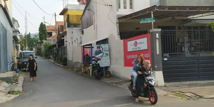 Gang Karate, salah satu gang dengan nama unik dan bersejarah di Kota Batu. Foto: Ulul Azmy