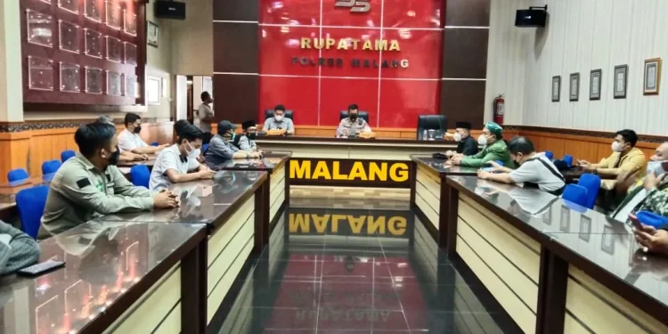 ormas - Ormas Malang Bersatu Desak Polres Malang Segera Memeriksa Idris Al-Marbawy