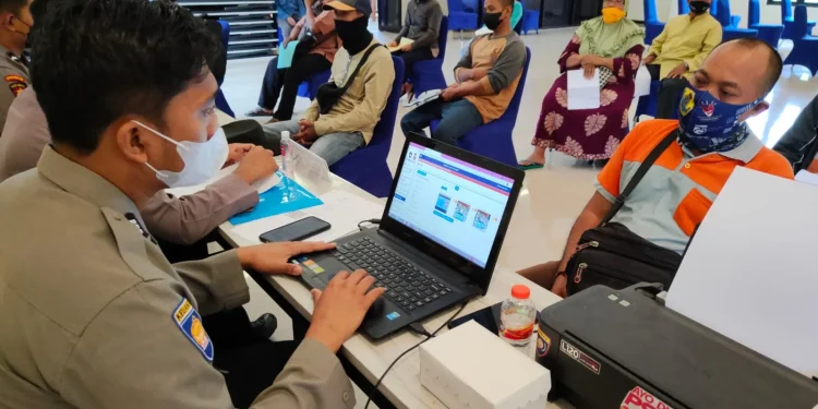 bantuan tunai