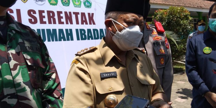 Bupati Sanusi terkait rombongan Pemkot Malang yang masuk Pantai Kondang Merak.