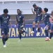 Selebrasi Dendi Santoso (tengah) saat melawan Bhayangkara FC/tugu malang