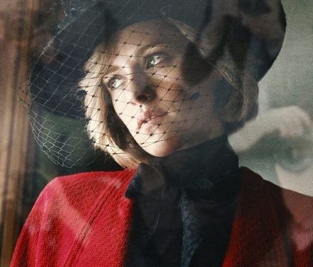 Sosok Kristen Stewart yang memerankan Lady Diana dalam film Spencer/tugu malang